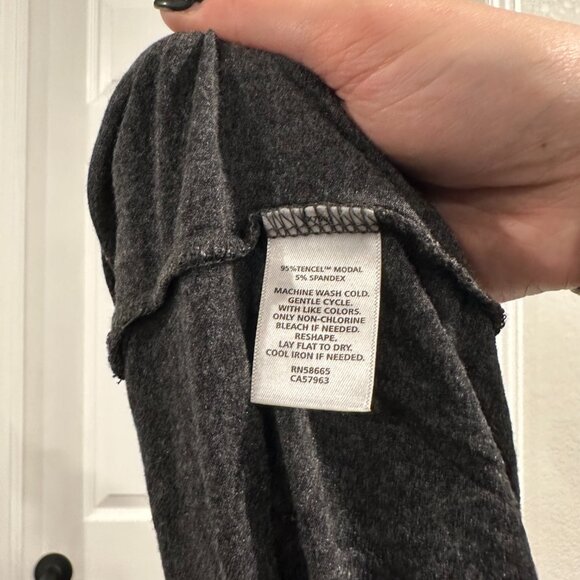 Halogen Sweater Womens Sz M Medium Gray V Neck Long Sleeve - Picture 4 of 4